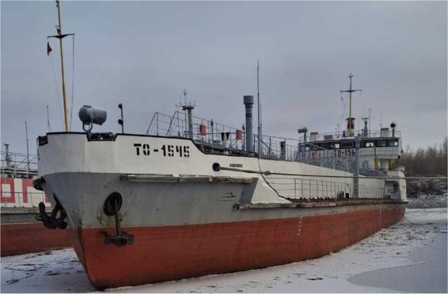 Внешний вид. Танки наливного судна 